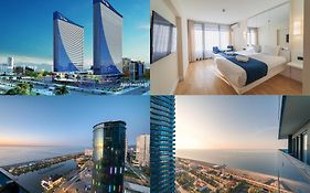 Апартаменты Batumi Apartment With Sea View